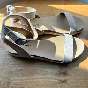 Lucky Brand Women's Light Taupe Suede Ankle-Strap Sandals like new gently worn.